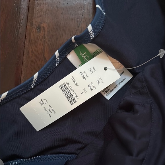 Striped One-Shoulder Swimsuit - Picture 3 of 3